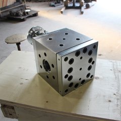 熱熔膠熔體泵內部增加特殊涂層可以延長壽命